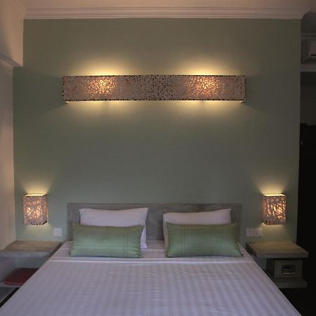The 252 Hotel Phnom Penh Room photo